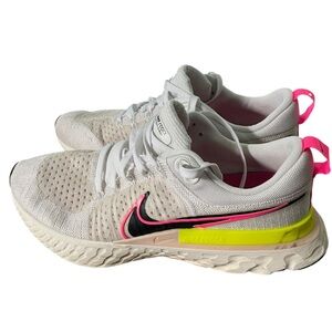 Nike Mens React Infinity 2 Flyknit Road Running Shoes Size 14 EU 48.5 Pink White